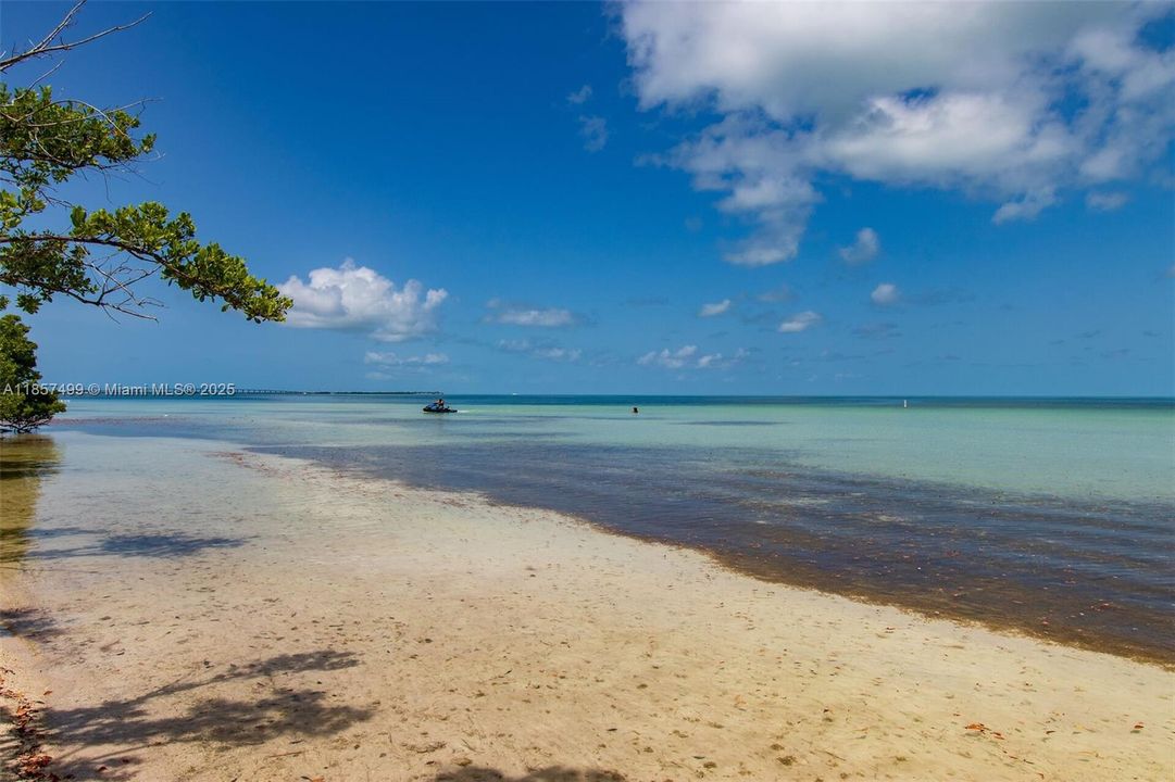 En Venta: $3,000,000 (3 camas, 3 baños, 2374 Pies cuadrados)