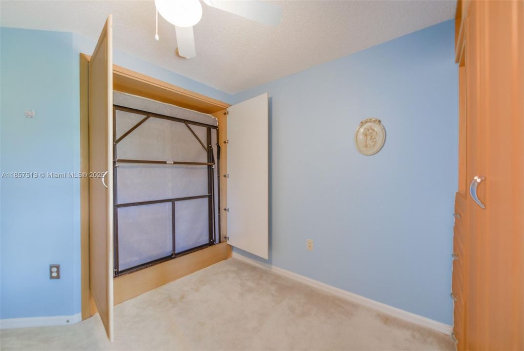 For Sale: $565,000 (3 beds, 2 baths, 1481 Square Feet)