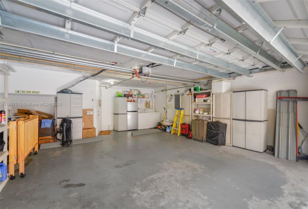 For Sale: $565,000 (3 beds, 2 baths, 1481 Square Feet)