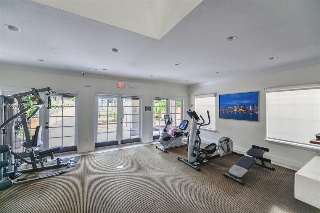 For Sale: $565,000 (3 beds, 2 baths, 1481 Square Feet)