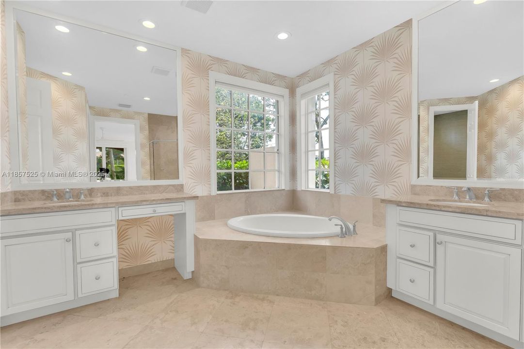 En Venta: $2,550,000 (3 camas, 2 baños, 1920 Pies cuadrados)