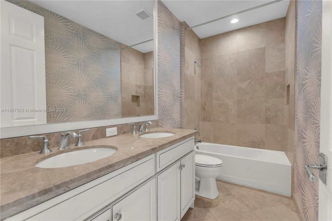 En Venta: $2,550,000 (3 camas, 2 baños, 1920 Pies cuadrados)