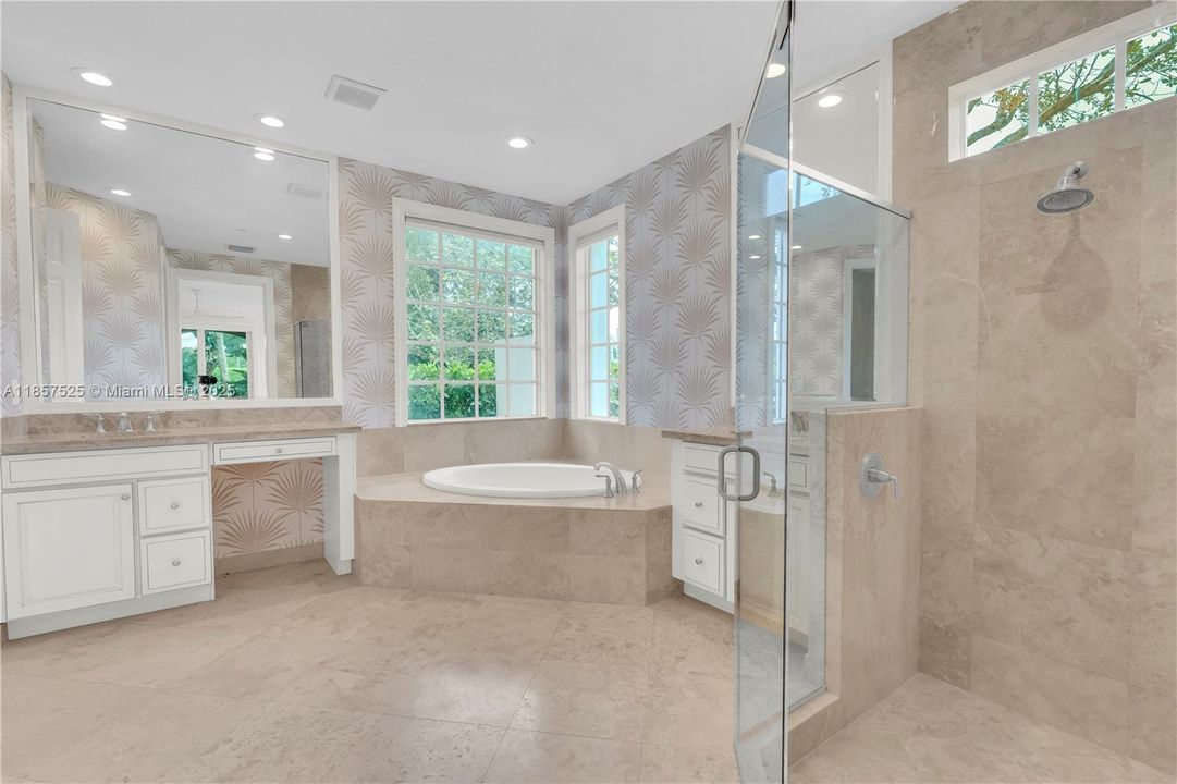 En Venta: $2,550,000 (3 camas, 2 baños, 1920 Pies cuadrados)