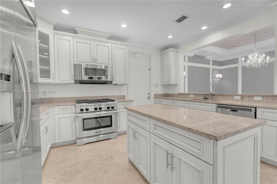 En Venta: $2,550,000 (3 camas, 2 baños, 1920 Pies cuadrados)