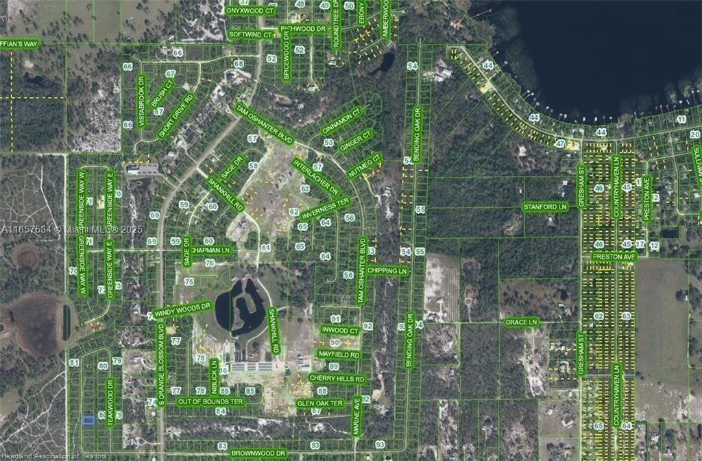 На продажу: $8,900 (0.23 acres)