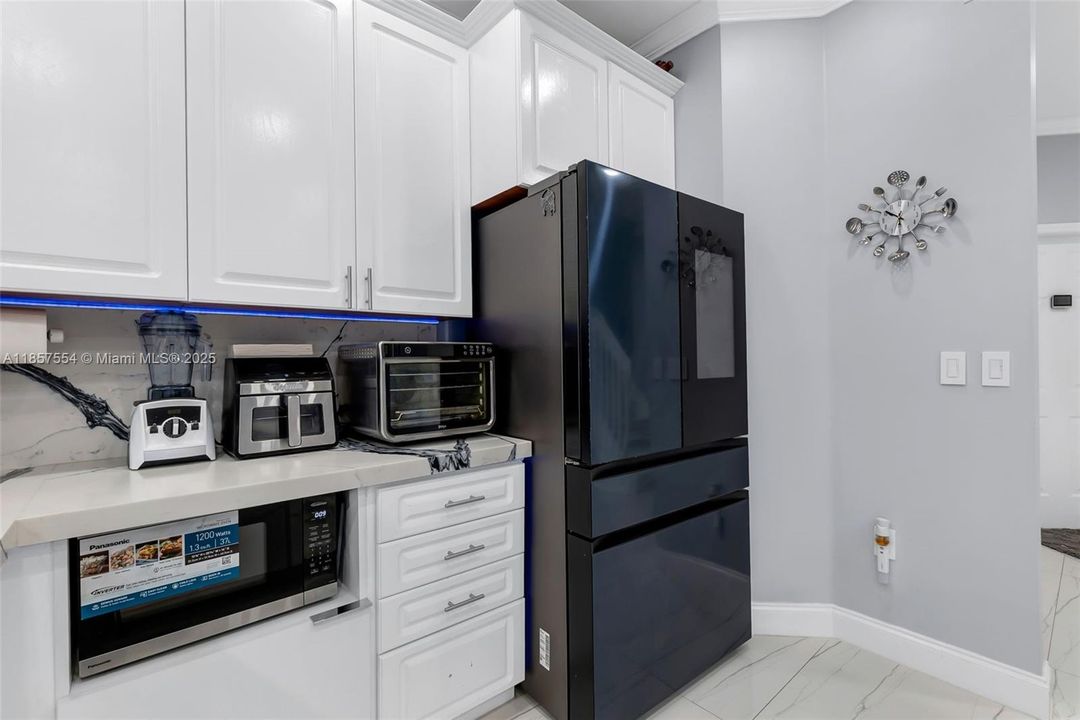 最近售出: $444,999 (2 贝兹, 2 浴室, 1312 平方英尺)