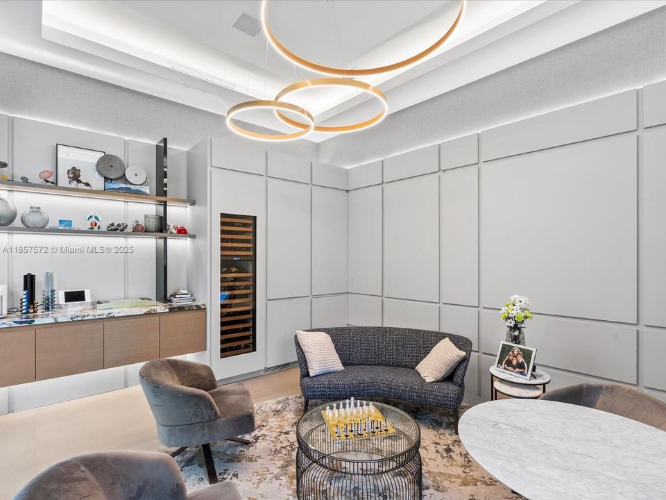 На продажу: $17,975,000 (4 спален, 6 ванн, 5510 Квадратных фут)