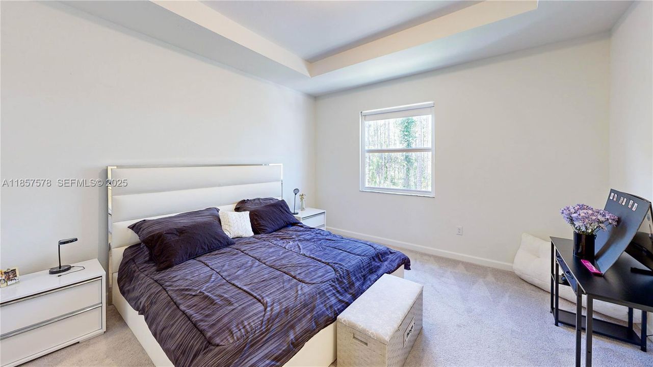 На продажу: $480,000 (3 спален, 2 ванн, 1827 Квадратных фут)