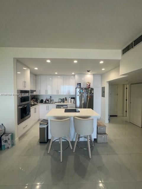 待售: $435,000 (1 贝兹, 1 浴室, 1005 平方英尺)