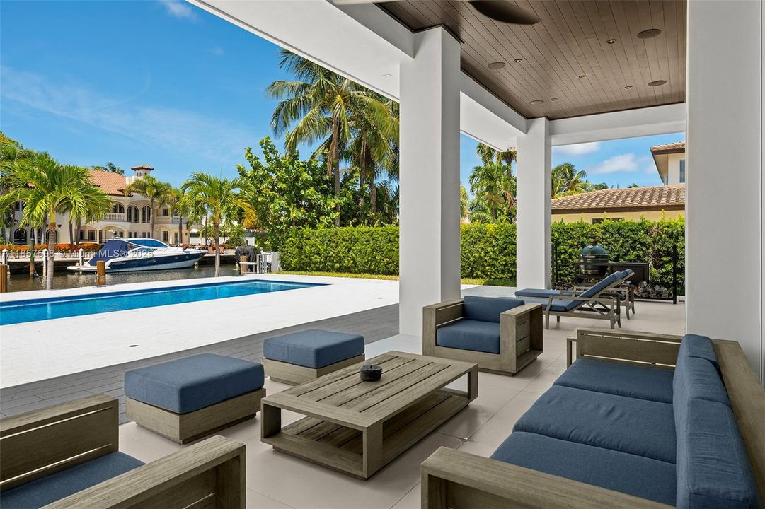 待售: $5,440,000 (3 贝兹, 2 浴室, 2690 平方英尺)