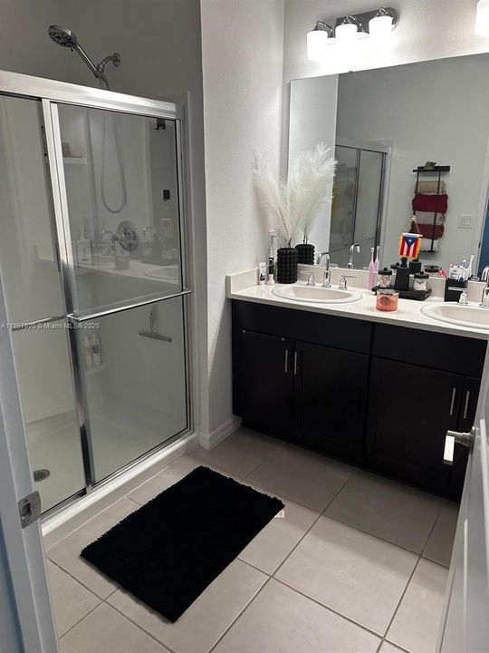 En Venta: $399,000 (4 camas, 3 baños, 0 Pies cuadrados)