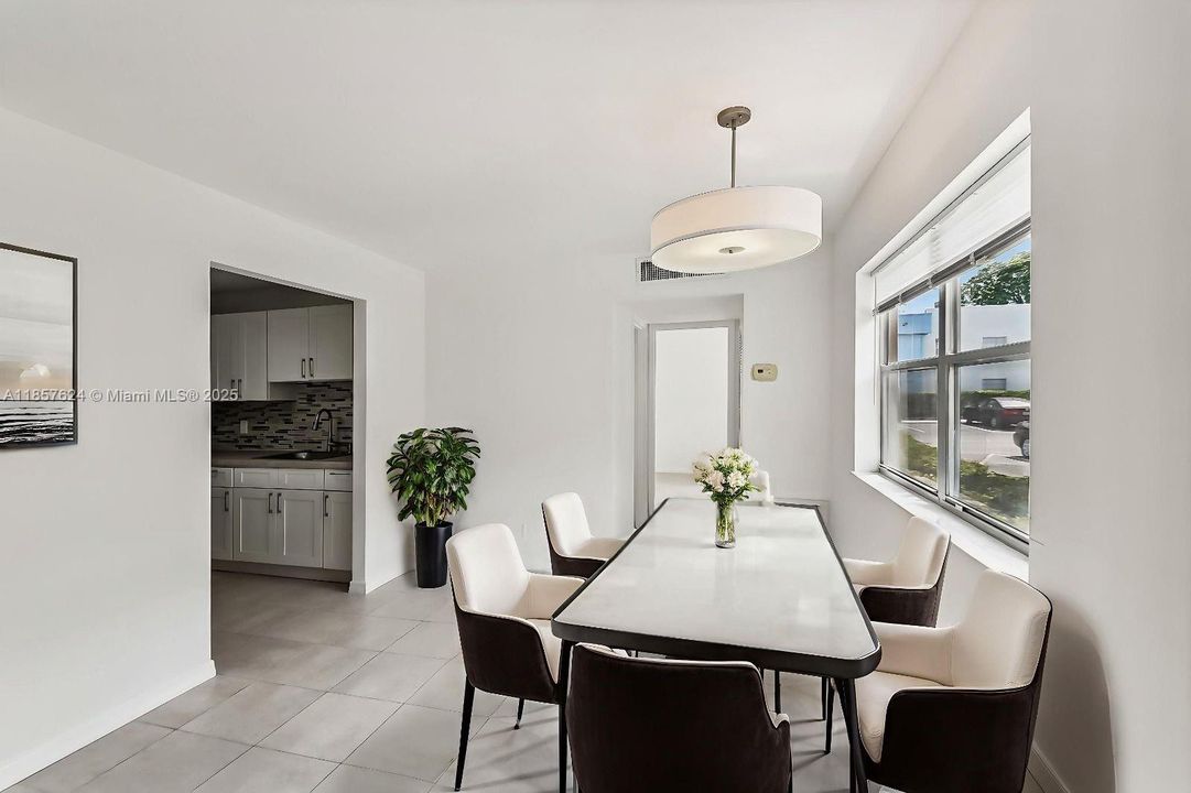 待售: $75,000 (1 贝兹, 1 浴室, 720 平方英尺)