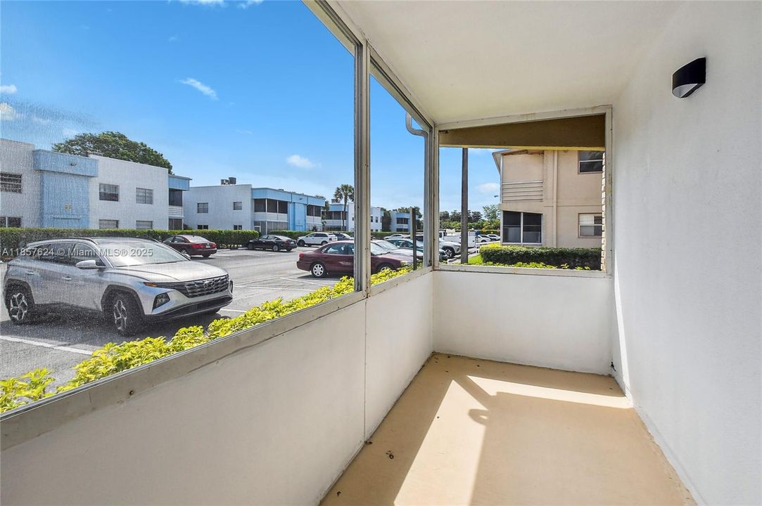 待售: $75,000 (1 贝兹, 1 浴室, 720 平方英尺)