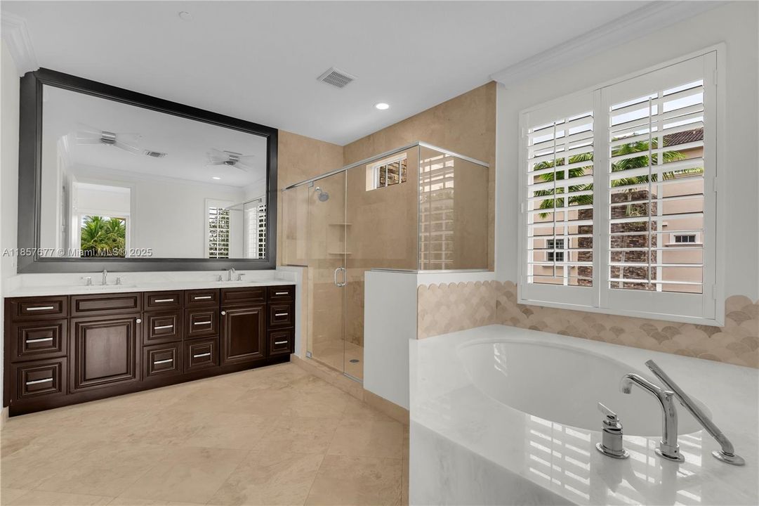 En Venta: $2,750,000 (3 camas, 2 baños, 2367 Pies cuadrados)