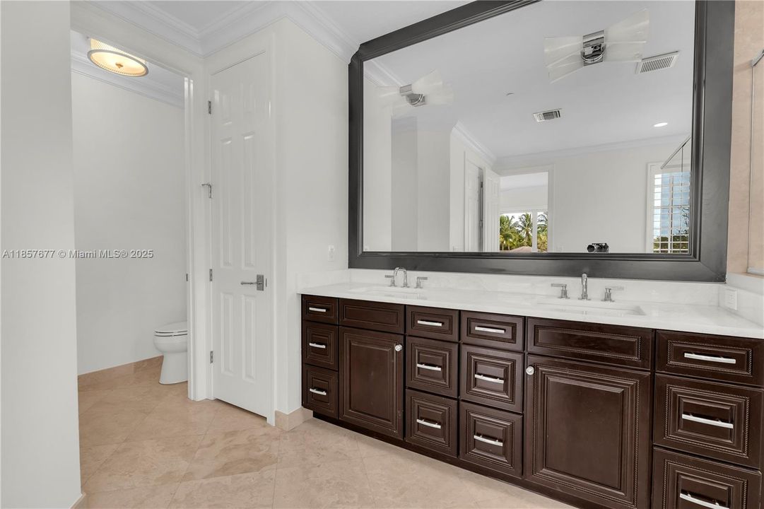 En Venta: $2,750,000 (3 camas, 2 baños, 2367 Pies cuadrados)