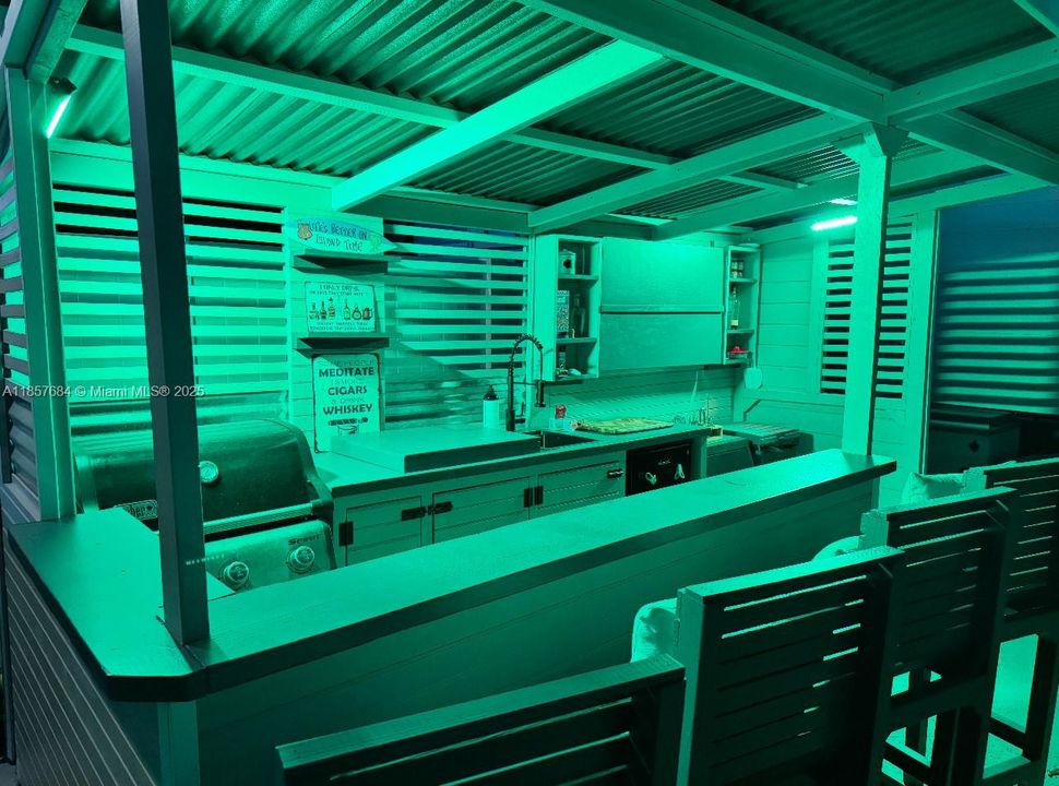 待售: $879,000 (2 贝兹, 1 浴室, 0 平方英尺)