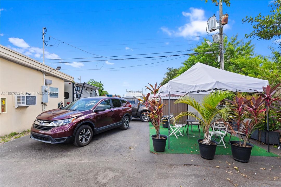 В аренду: $12,500 (0 спален, 0 ванн, 0 Квадратных фут)