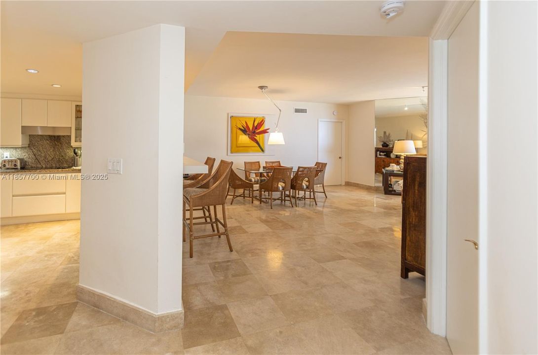 For Sale: $1,300,000 (2 beds, 2 baths, 1740 Square Feet)