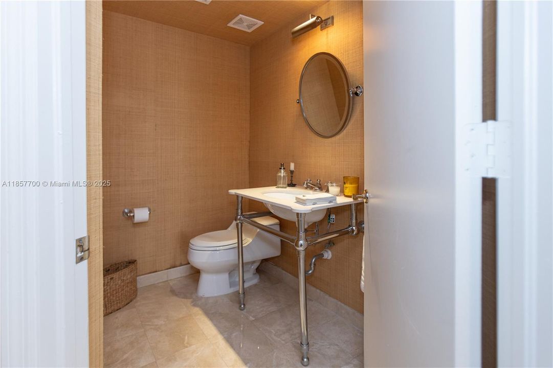 For Sale: $1,300,000 (2 beds, 2 baths, 1740 Square Feet)