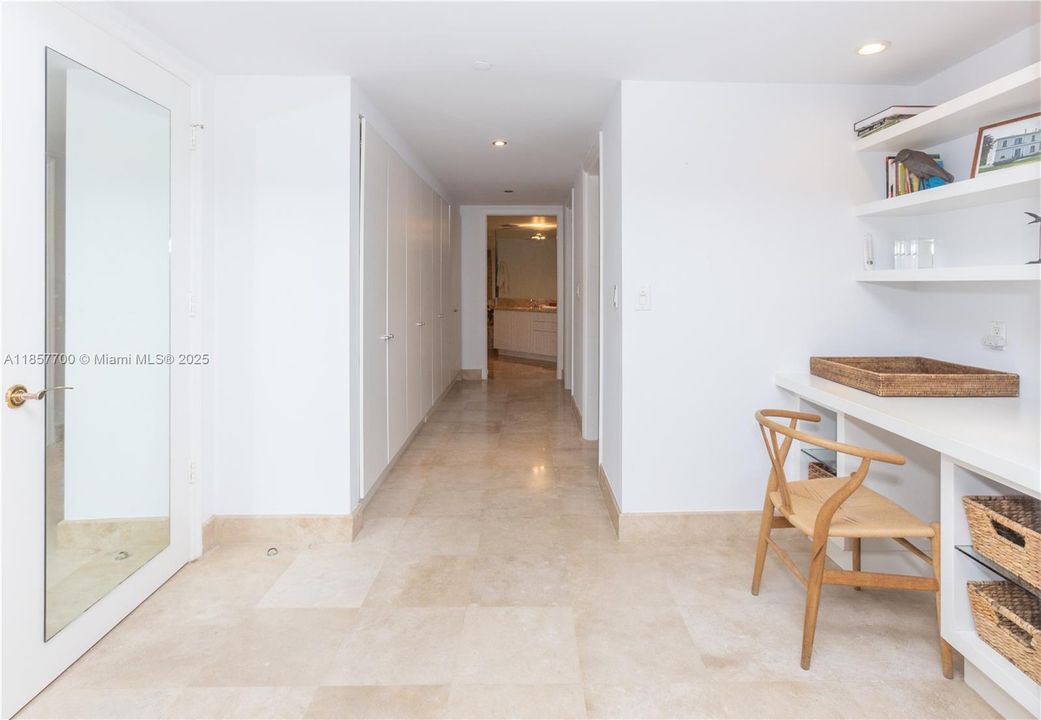 For Sale: $1,300,000 (2 beds, 2 baths, 1740 Square Feet)