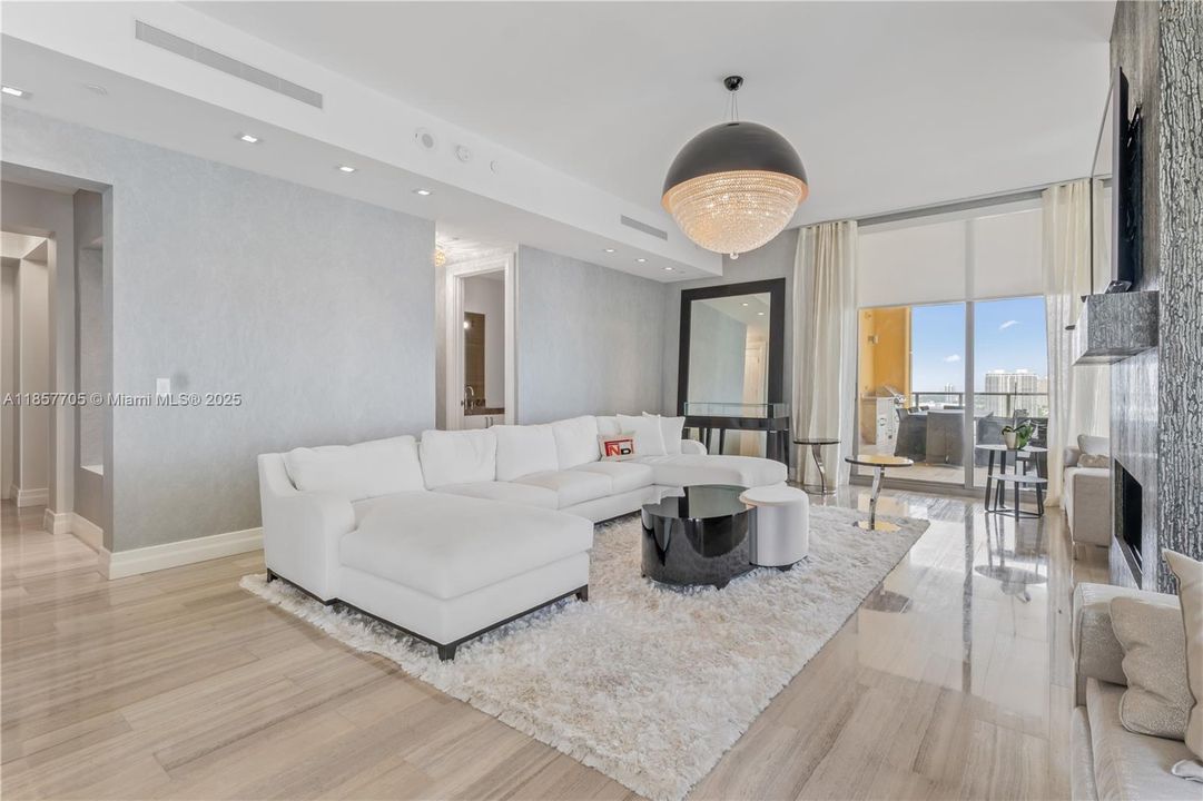 For Sale: $7,400,000 (3 beds, 6 baths, 4609 Square Feet)