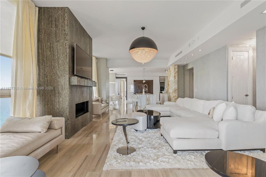 For Sale: $7,400,000 (3 beds, 6 baths, 4609 Square Feet)