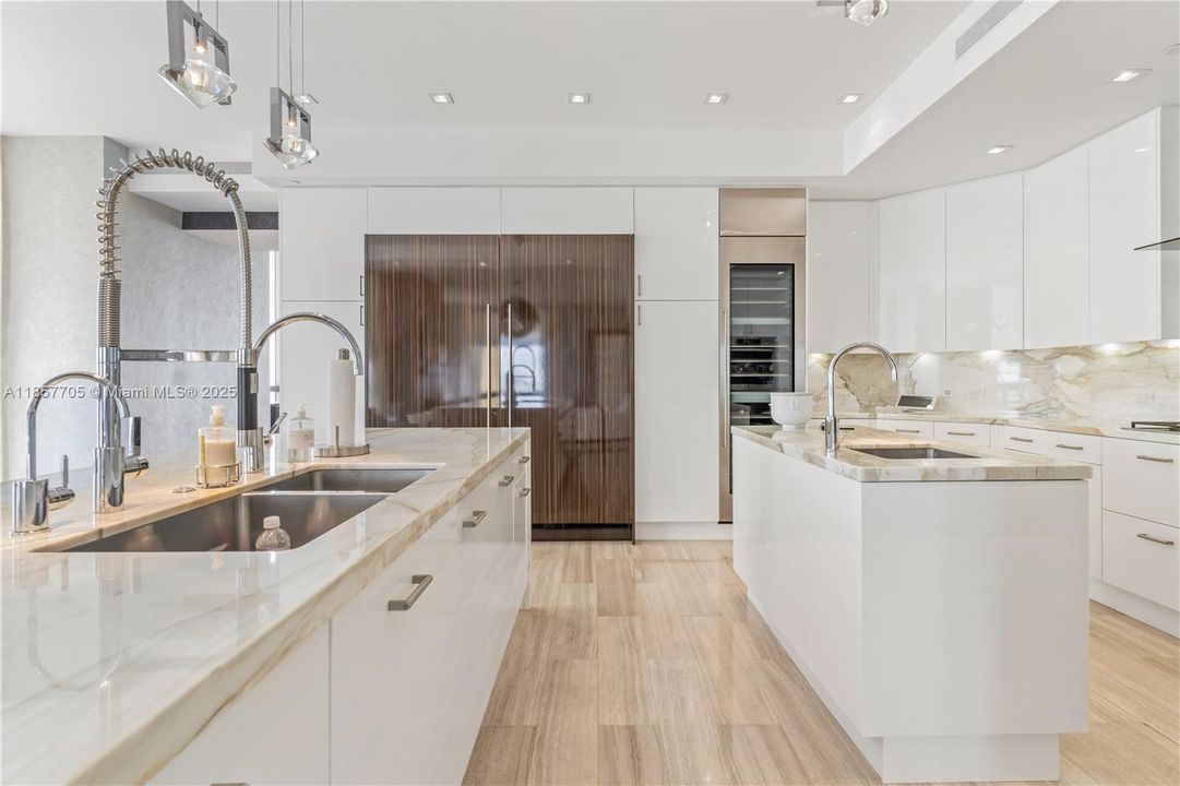 For Sale: $7,400,000 (3 beds, 6 baths, 4609 Square Feet)