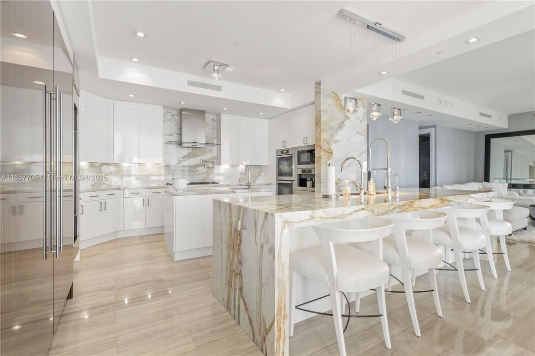 For Sale: $7,400,000 (3 beds, 6 baths, 4609 Square Feet)