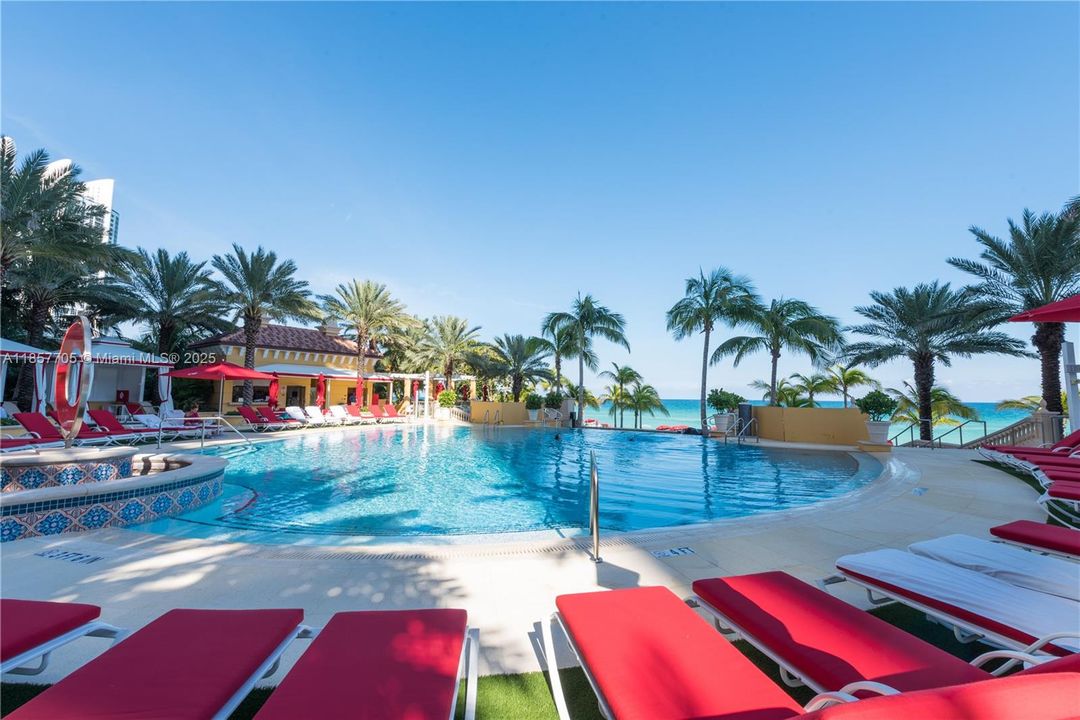 For Sale: $7,400,000 (3 beds, 6 baths, 4609 Square Feet)