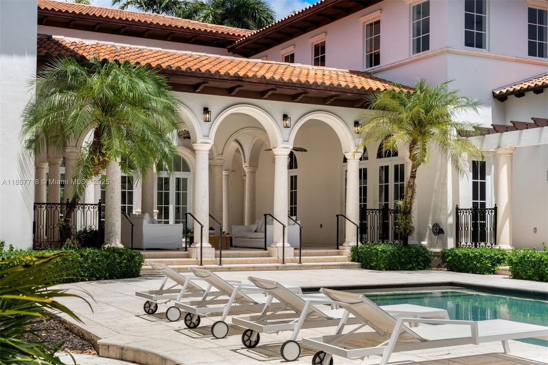 En Renta: $39,500 (9 camas, 8 baños, 8855 Pies cuadrados)