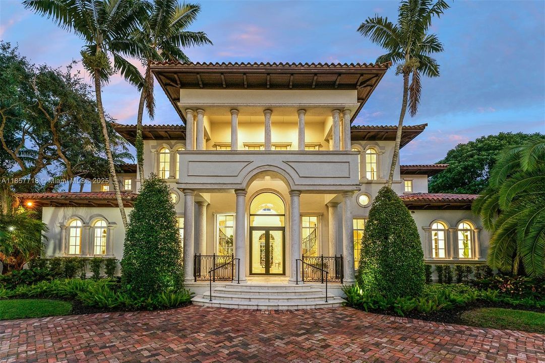 En Renta: $39,500 (9 camas, 8 baños, 8855 Pies cuadrados)