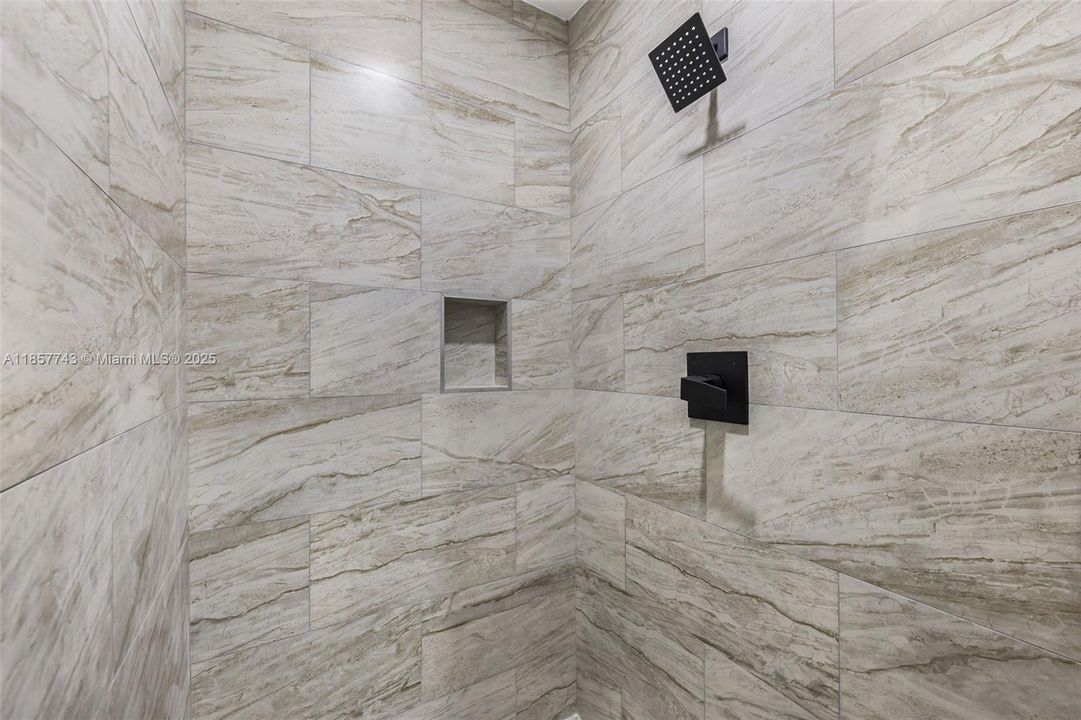 出租: $18 (0 贝兹, 0 浴室, 0 平方英尺)