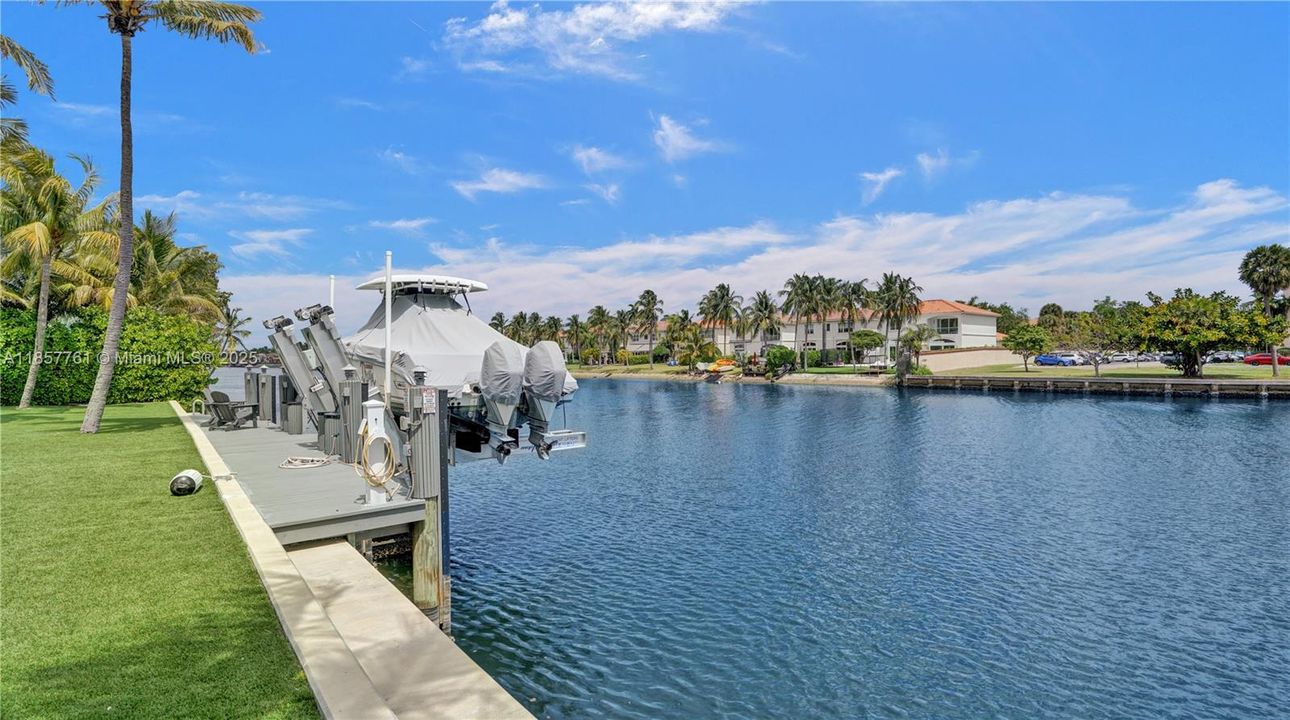 En Venta: $6,333,000 (5 camas, 7 baños, 4644 Pies cuadrados)