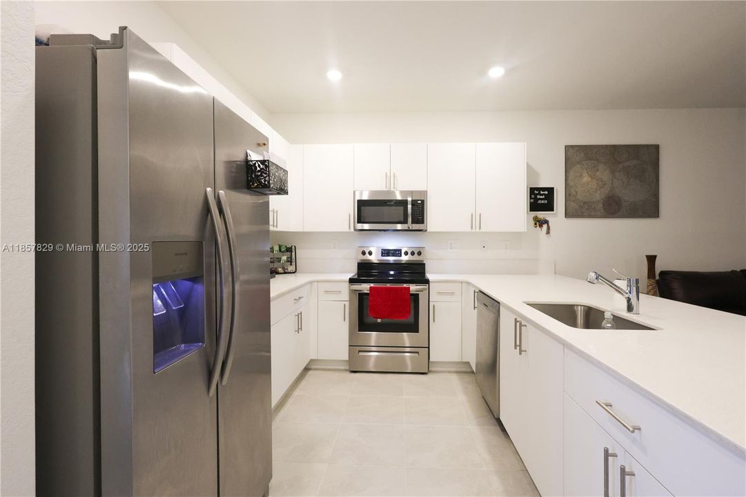 For Sale: $398,990 (3 beds, 2 baths, 1648 Square Feet)