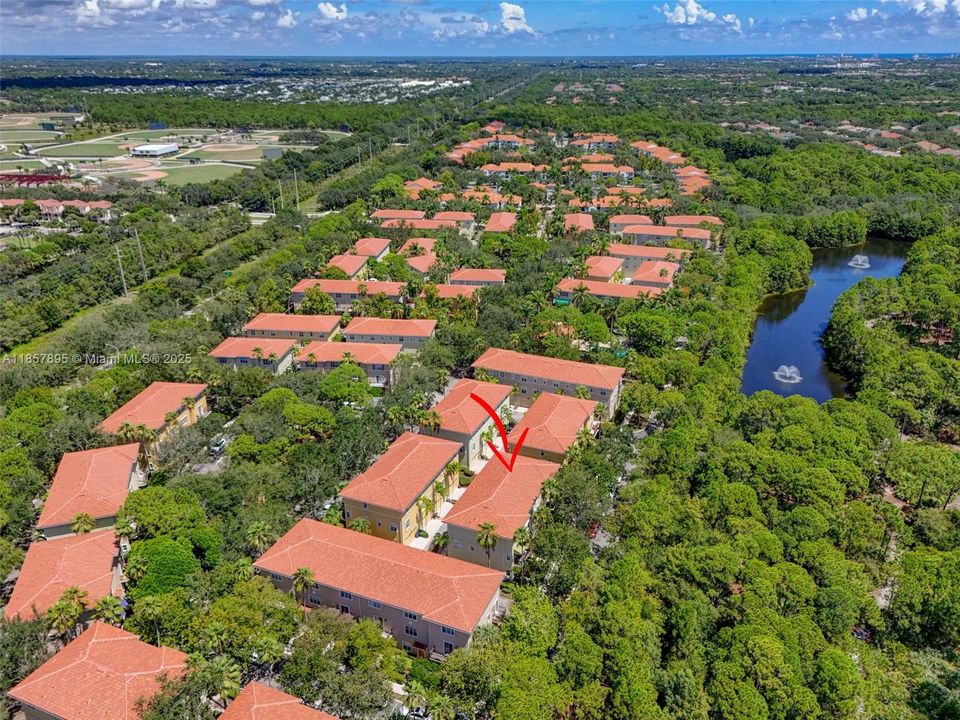 Недавно продано: $479,000 (3 спален, 2 ванн, 1839 Квадратных фут)