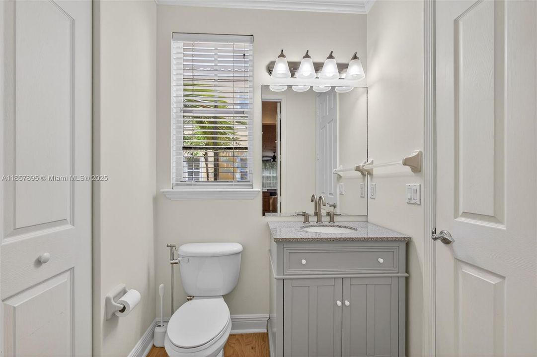 Недавно продано: $479,000 (3 спален, 2 ванн, 1839 Квадратных фут)