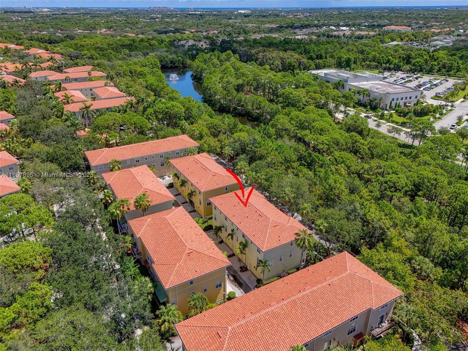 Недавно продано: $479,000 (3 спален, 2 ванн, 1839 Квадратных фут)