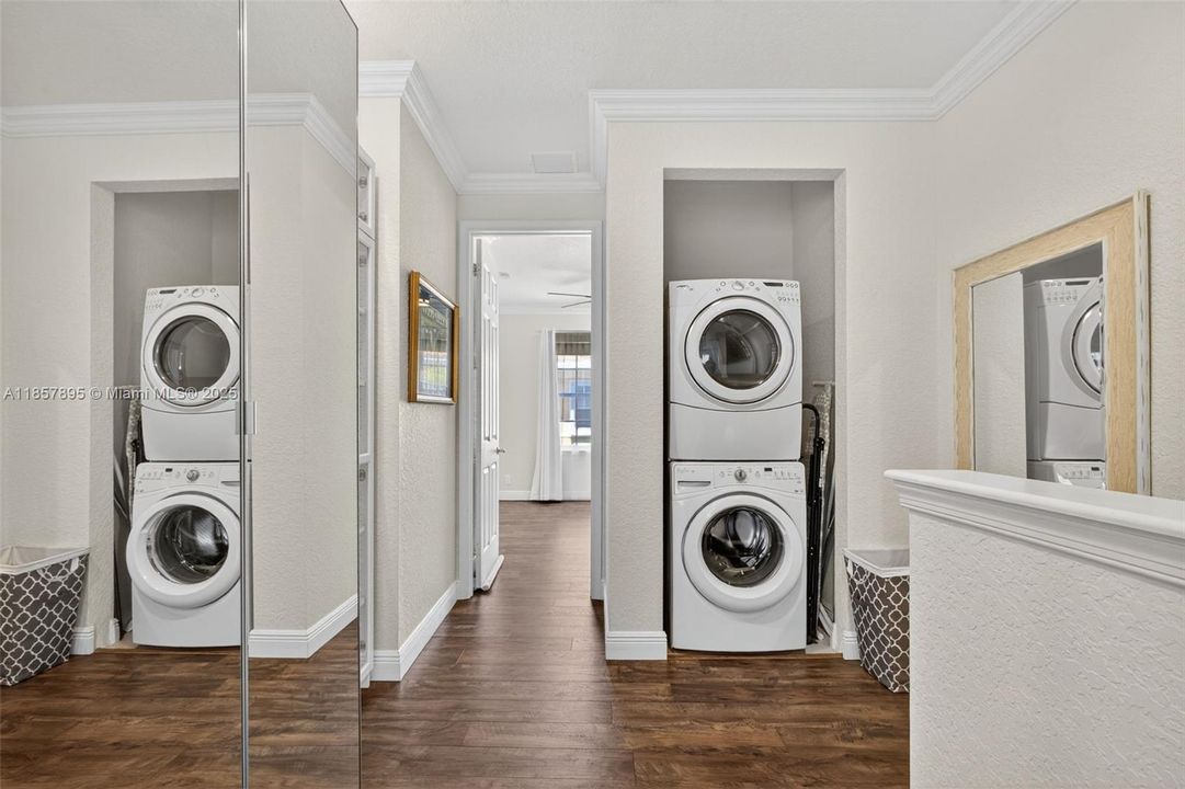 Недавно продано: $479,000 (3 спален, 2 ванн, 1839 Квадратных фут)