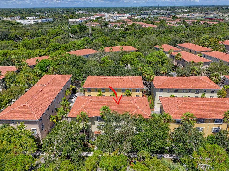 Недавно продано: $479,000 (3 спален, 2 ванн, 1839 Квадратных фут)