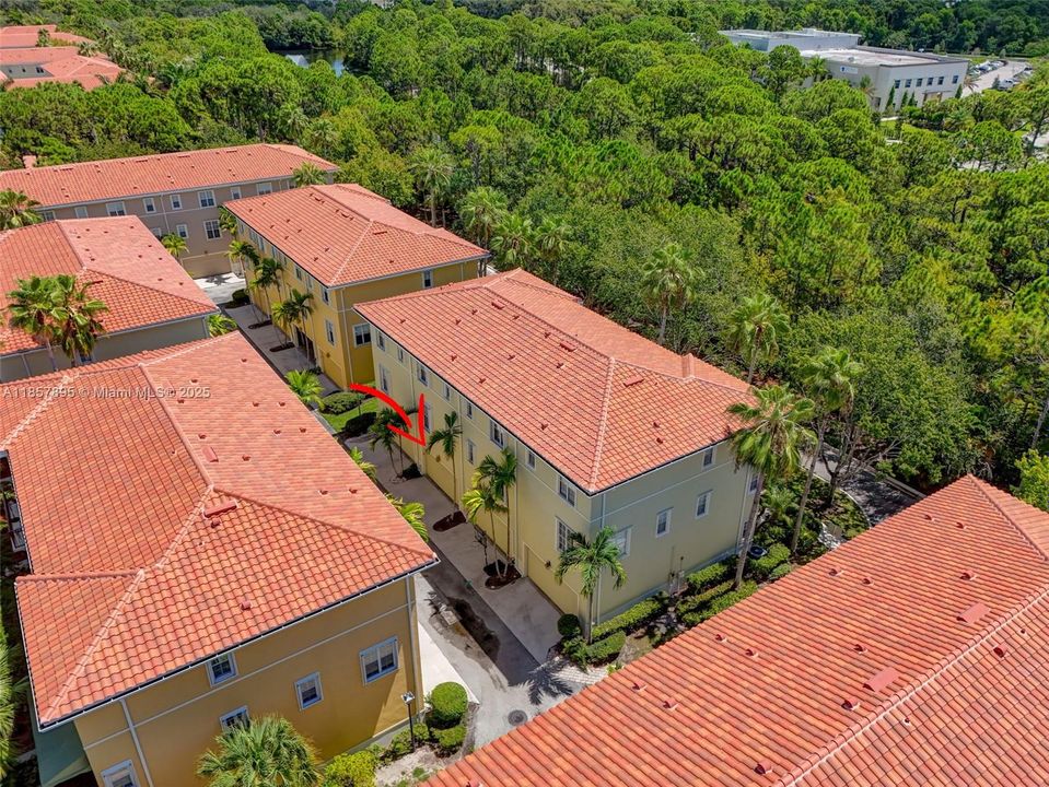 Недавно продано: $479,000 (3 спален, 2 ванн, 1839 Квадратных фут)