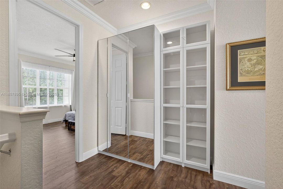 Недавно продано: $479,000 (3 спален, 2 ванн, 1839 Квадратных фут)