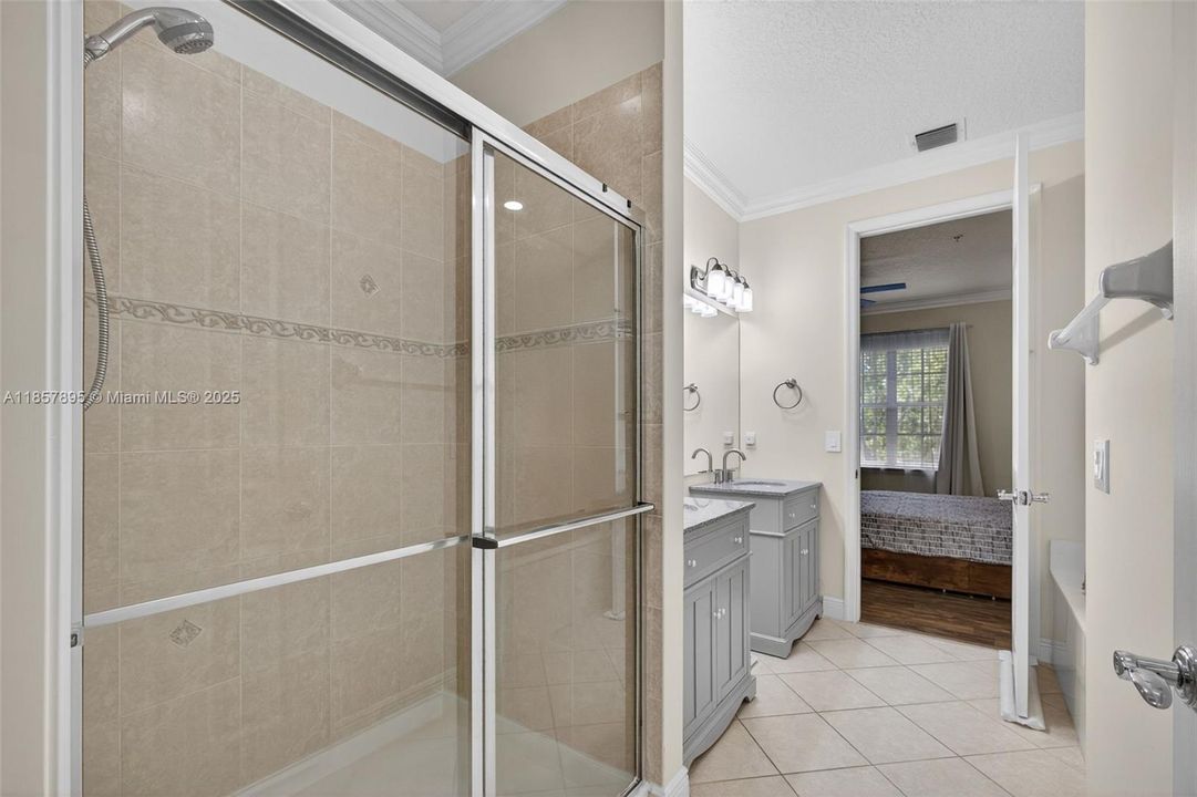 Недавно продано: $479,000 (3 спален, 2 ванн, 1839 Квадратных фут)