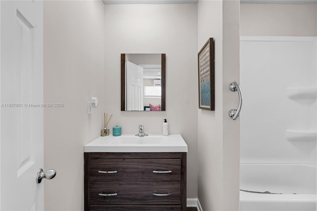 Recently Sold: $1,699,999 (3 beds, 3 baths, 1066 Square Feet)