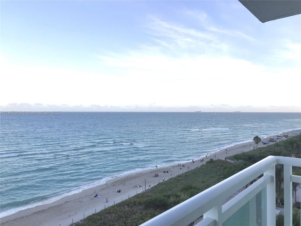 合同活跃: $6,000 (2 贝兹, 2 浴室, 1185 平方英尺)