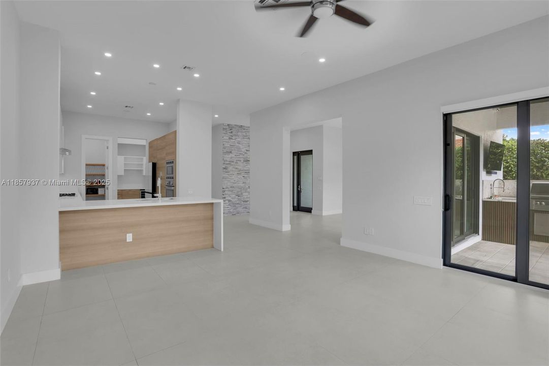 Active With Contract: $1,685,000 (5 beds, 4 baths, 2909 Square Feet)