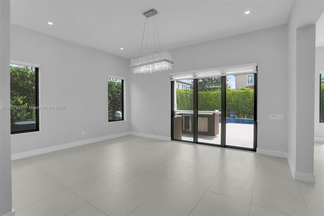 Active With Contract: $1,685,000 (5 beds, 4 baths, 2909 Square Feet)