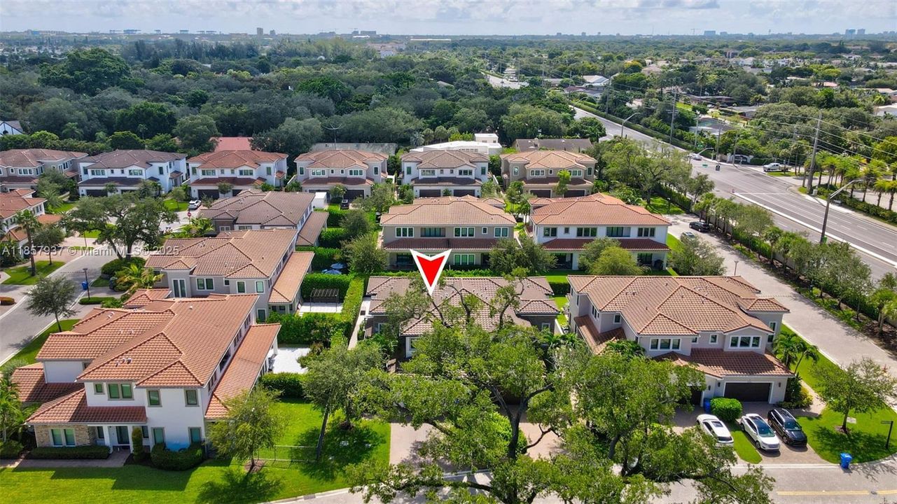 Active With Contract: $1,685,000 (5 beds, 4 baths, 2909 Square Feet)