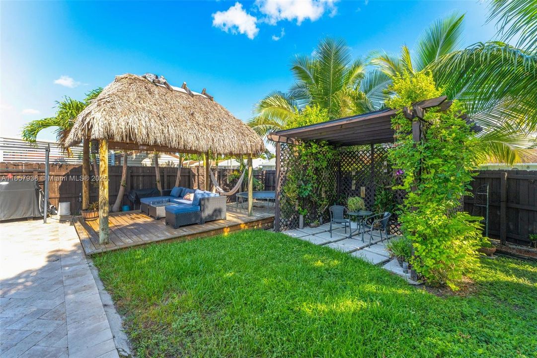 Recently Sold: $549,900 (2 beds, 2 baths, 1015 Square Feet)