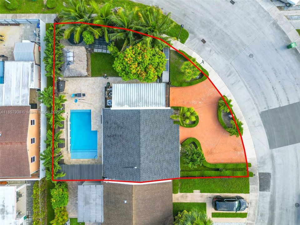 Recently Sold: $549,900 (2 beds, 2 baths, 1015 Square Feet)