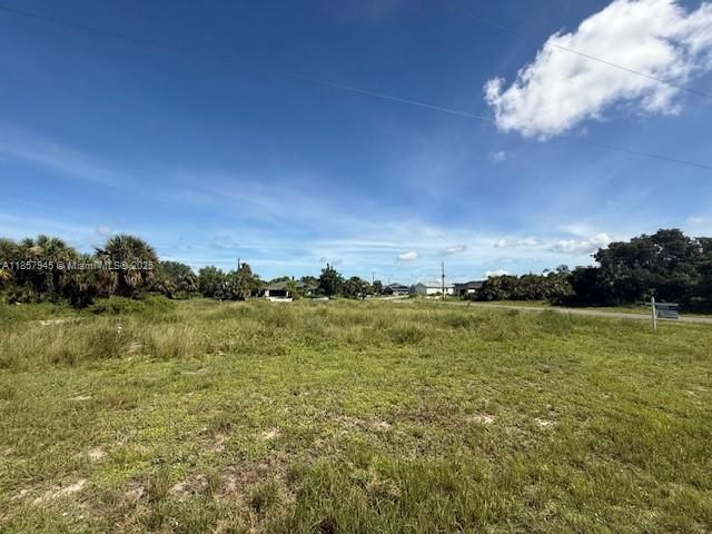 Vendido Recientemente: $15,000 (0.26 acres)